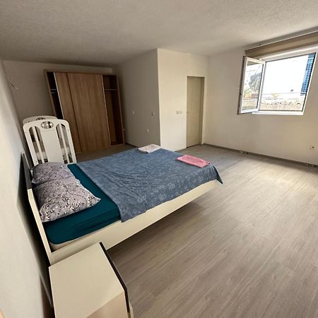 Leni Apartmani Dobre Vode Добра-Вода Экстерьер фото